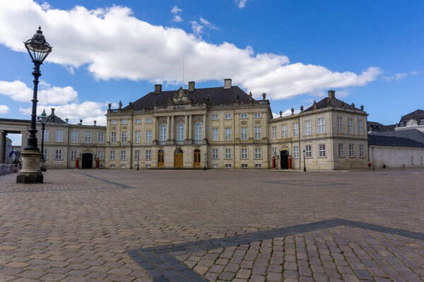 Коппель, Дания - 13 июня 2021 года: вид на дворец Амальенборг в Коппеле