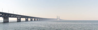 Danimarka ve İsveç arasındaki Öresund köprüsünün manzarası