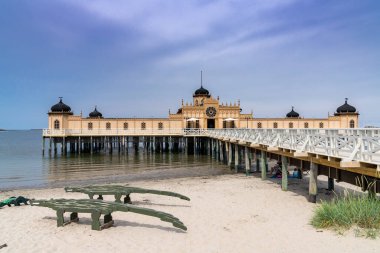 Varberg, İsveç - 20 Haziran 2021: Varberg 'deki tarihi hamam manzarası