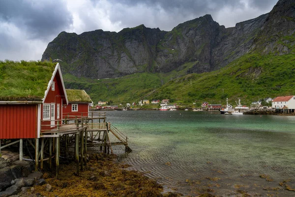 Moskenes Norvegia Luglio 2021 Colorate Case Legno Rosso Palafitte Nel — Foto Stock