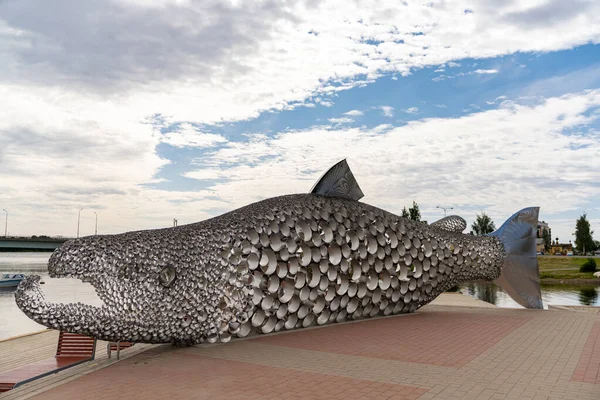 Tornio Finlândia Julho 2021 Vista Escultura Comemorativa Aniversário Grande Salmão — Fotografia de Stock