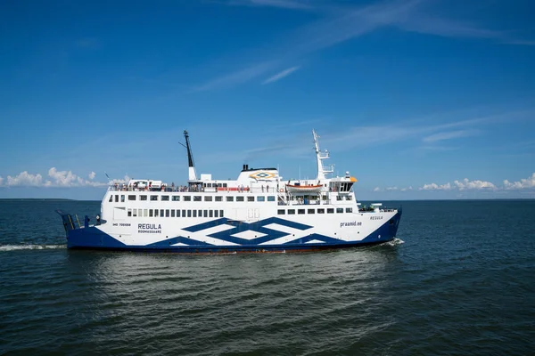 Kuihatsu Estonia August 2021 View Passenger Ferry Traveling Saaremaa Island — Stock Photo, Image