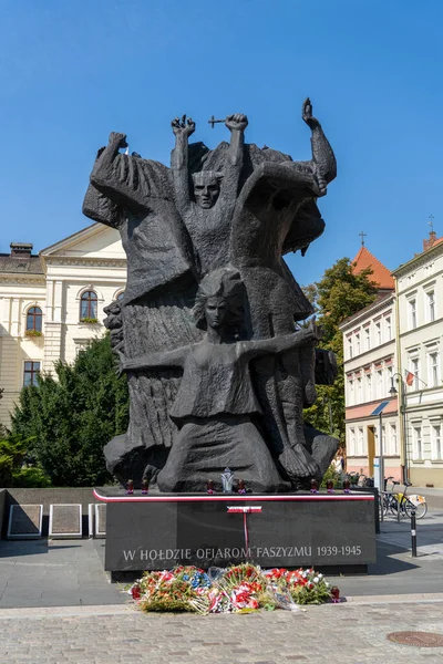 Bygdoszcz Polonia Septiembre 2021 Estatua Conmemorativa Victoria Sobre Fascismo Centro —  Fotos de Stock