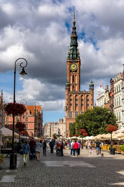 Gdańsk Polska Września 2021 Widok Długi Rynek Ratusz Zabytkowym Centrum — Zdjęcie stockowe