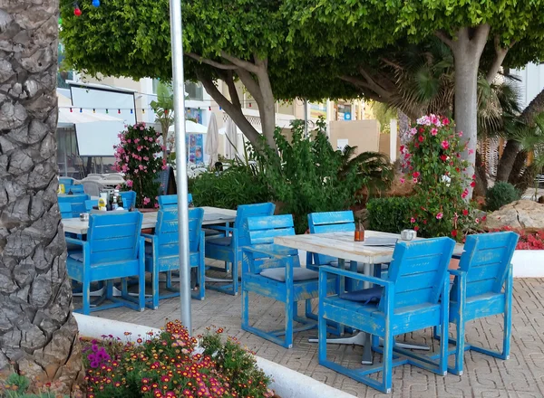 Yaz aylarında Teras Bar