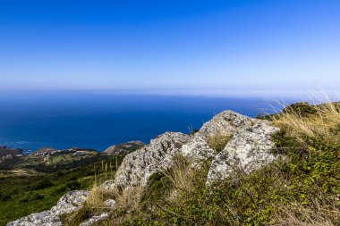 Sintra ve mavi gökyüzü