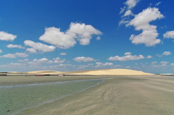 Océan et dunes à Jericoacoara — Photo