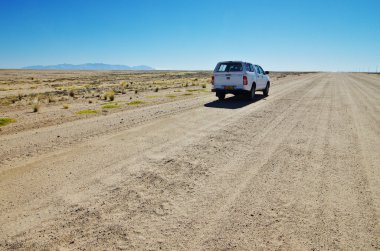 Solitaire, Na - Temmuz 2015 - yaklaşık sürüş bir tozlu Namibya r