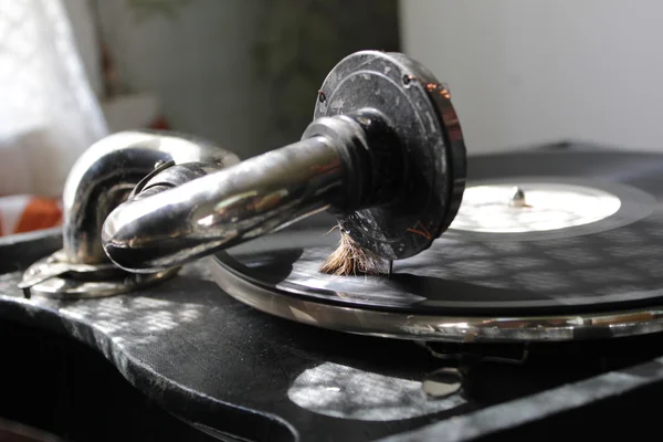 Gramofone de vinil velho — Fotografia de Stock