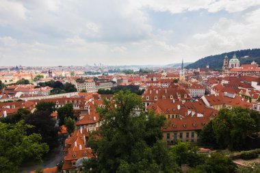 Praha City kırmızı çatılar