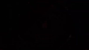 Psikedelik Kaleydoskop Patlaması simetrik kaleydoskop şekilleri patlıyor ve canlı renklerle beatendly döngülerde şekil değiştiriyor