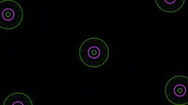 Psikedelik Kaleydoskop Patlaması simetrik kaleydoskop şekilleri patlıyor ve canlı renklerle beatendly döngülerde şekil değiştiriyor