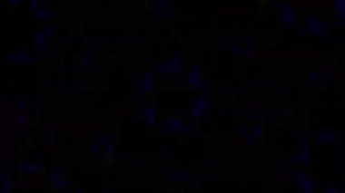 Psikedelik Kaleydoskop Patlaması simetrik kaleydoskop şekilleri patlıyor ve canlı renklerle beatendly döngülerde şekil değiştiriyor