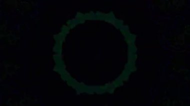 Psikedelik Kaleydoskop Patlaması simetrik kaleydoskop şekilleri patlıyor ve canlı renklerle beatendly döngülerde şekil değiştiriyor