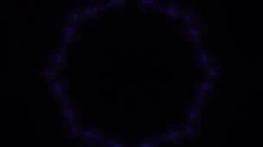 Psikedelik Kaleydoskop Patlaması simetrik kaleydoskop şekilleri patlıyor ve canlı renklerle beatendly döngülerde şekil değiştiriyor