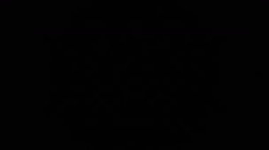 Psikedelik Kaleydoskop Patlaması simetrik kaleydoskop şekilleri patlıyor ve canlı renklerle beatendly döngülerde şekil değiştiriyor