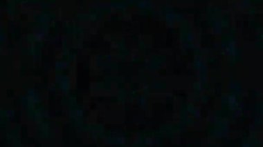 Psikedelik Kaleydoskop Patlaması simetrik kaleydoskop şekilleri patlıyor ve canlı renklerle beatendly döngülerde şekil değiştiriyor