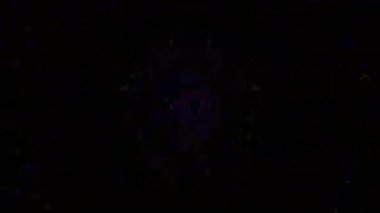 Psikedelik Kaleydoskop Patlaması simetrik kaleydoskop şekilleri patlıyor ve canlı renklerle beatendly döngülerde şekil değiştiriyor