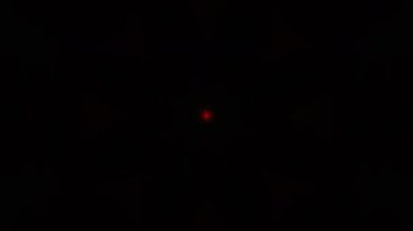 Psikedelik Kaleydoskop Patlaması simetrik kaleydoskop şekilleri patlıyor ve canlı renklerle beatendly döngülerde şekil değiştiriyor