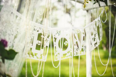 Word metni kağıt kesiği seviyorum