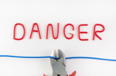 Beyaz arka plan üzerinde izole Word tehlike