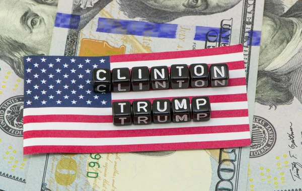 Clinton Trump veya kelime ve kompozisyon şeklinde — Stok fotoğraf