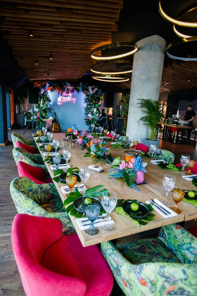 decorations in the restaurant, served in tropical style