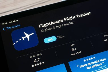 Ostrava, Çek Cumhuriyeti - 28 Eylül 2024: Uçuş İzleyici mobil uygulaması olan uygulama mağazası