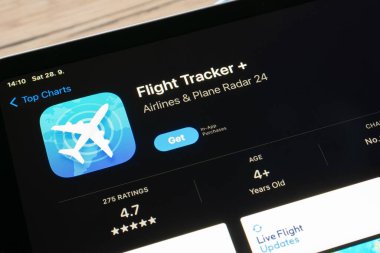 Ostrava, Çek Cumhuriyeti - 28 Eylül 2024: Uçuş İzleyici Plus mobil uygulamalı uygulama