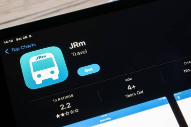 Ostrava, Çek Cumhuriyeti - 28 Eylül 2024: Çek Cumhuriyeti 'nde toplu taşıma bağlantıları, zaman çizelgeleri aramak için JRm mobil uygulamalı Apple uygulama mağazası