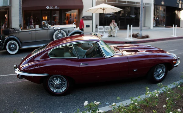 Klasik 1960'ın kırmızı Avrupa spor araba 