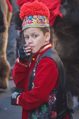 Comanesti, Ayı Dansı, Bacau, Romanya 'dan kış gelenekleri ve gelenekleri festivali
