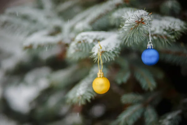 Gele Blauwe Kerstboom Ballen Kleuren Van Vlag Van Oekraïne Speelgoed — Stockfoto