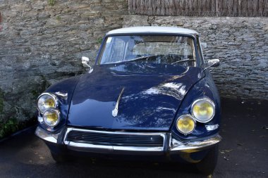 Yoldaki araba, Citroen DS