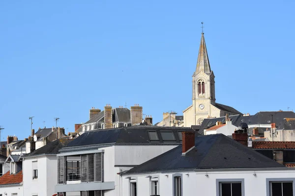 the church at the top of the village of Pornic