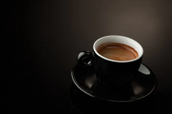 Svart kopp kaffe — Stockfoto