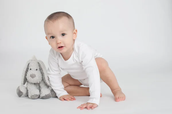 Dziecko na białym tle — Zdjęcie stockowe