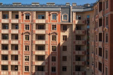 Modern apartman tasarımı. Bina yapım aşamasında