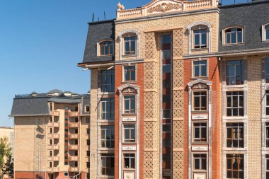 Modern apartman tasarımı. Bina yapım aşamasında