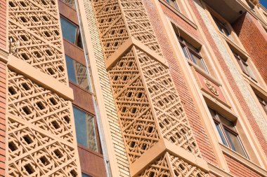 İnşaat halindeki binanın detayları. Modern apartman kompleksi