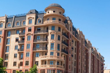 Modern apartman tasarımı. Panoramik görünüm