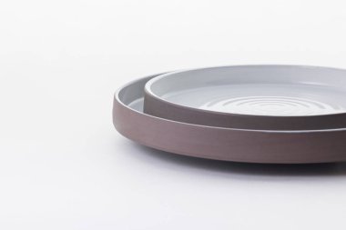 Beyaz arka planda mutfak ve restoran aletleri