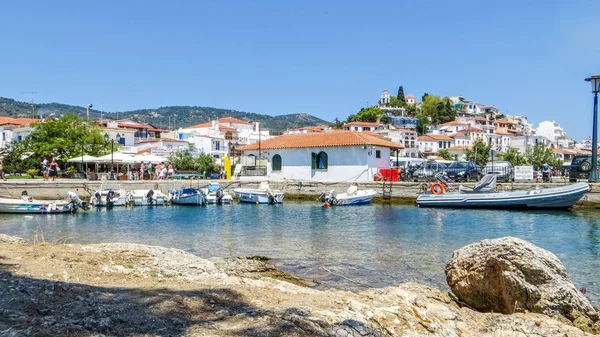 Ostrov Skiathos town, Řecko — Stock fotografie