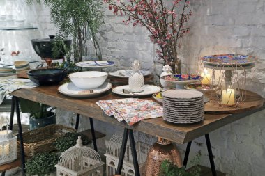 Mutfaktaki bir restoranın içi çok güzel.