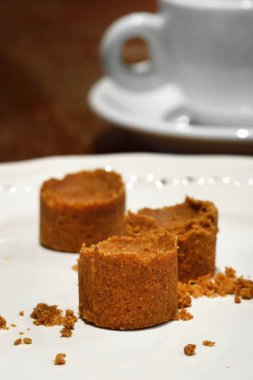 Passoca, yer fıstığı, şeker ve tuzdan yapılmış klasik bir Brezilya tatlısı..