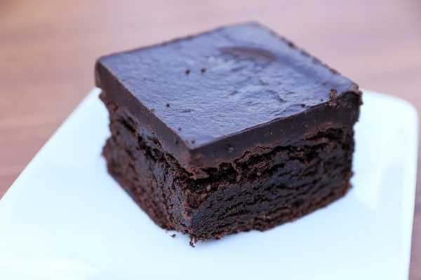 Un seul brownie chcolate sucré pour le dessert — Photo