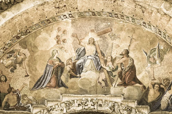 Jesus cruz mosaico em Veneza — Fotografia de Stock