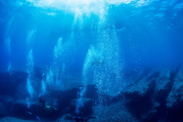 Scuba dalgıç kabarcık — Stok fotoğraf