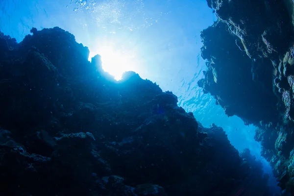 Underwater channel diving — Stock Photo, Image