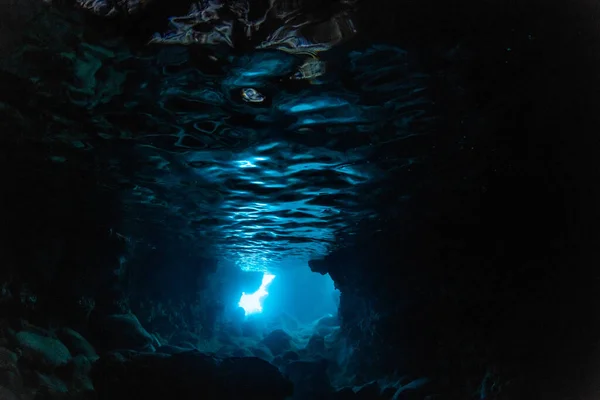 Rayos Luz Solar Cueva Submarina — Foto de Stock